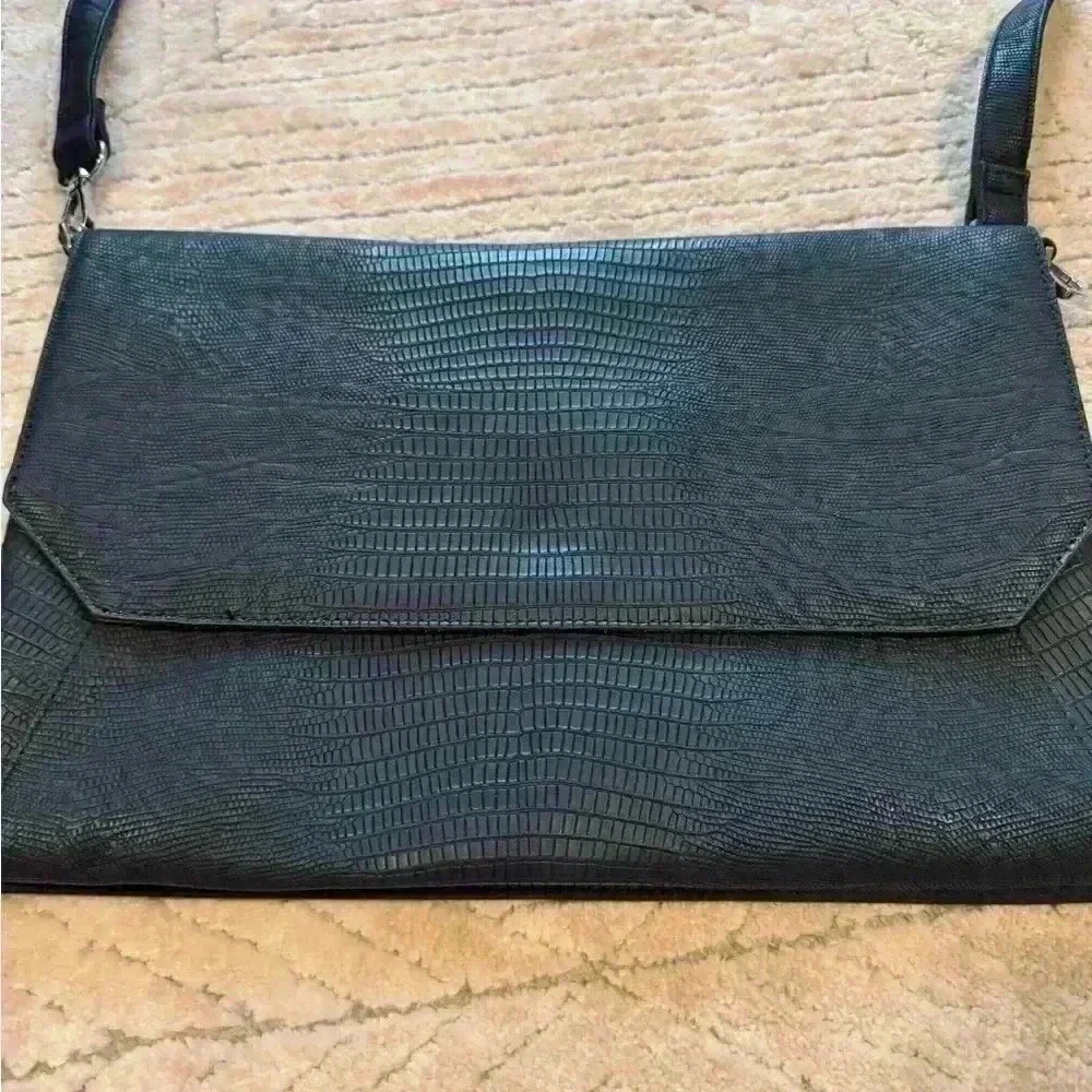 Francine’s collections Lenox lizard shoulder purse